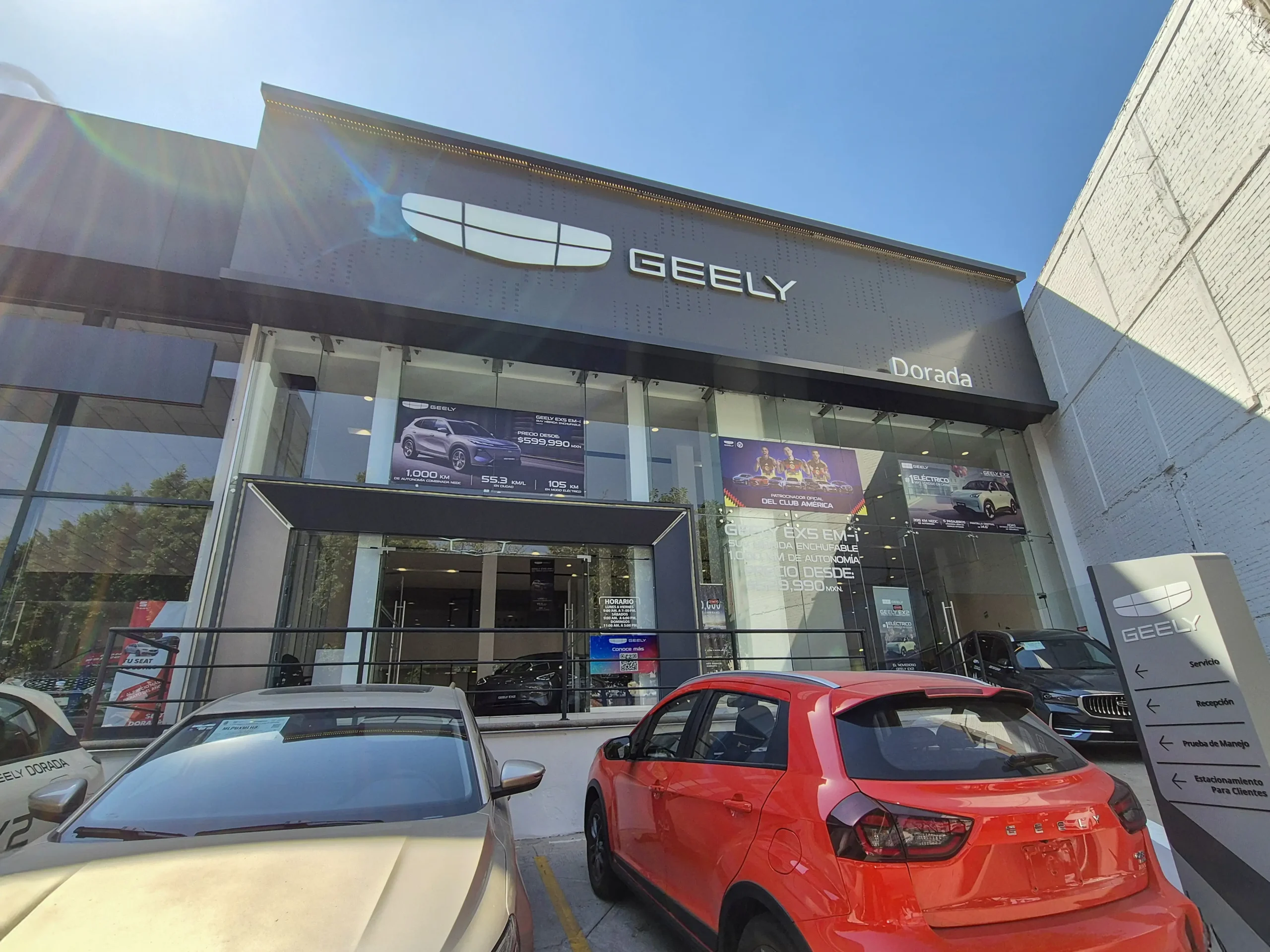 portada_geely_dorada