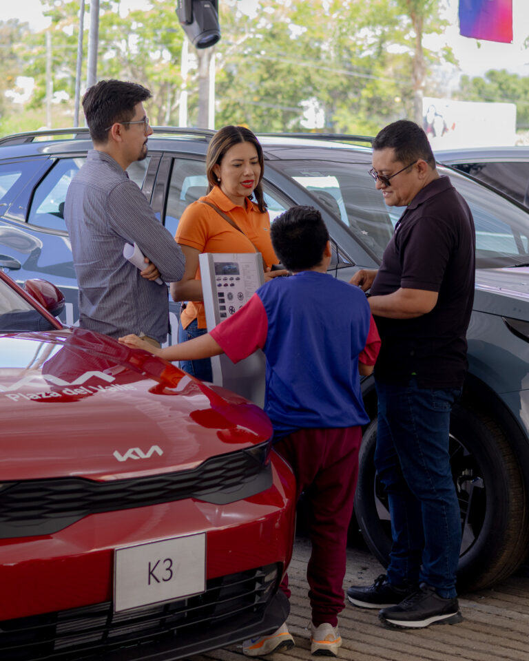 Expo Auto Día del Padre Grupo Bonn: más de 11 marcas reunidas en un solo lugar.